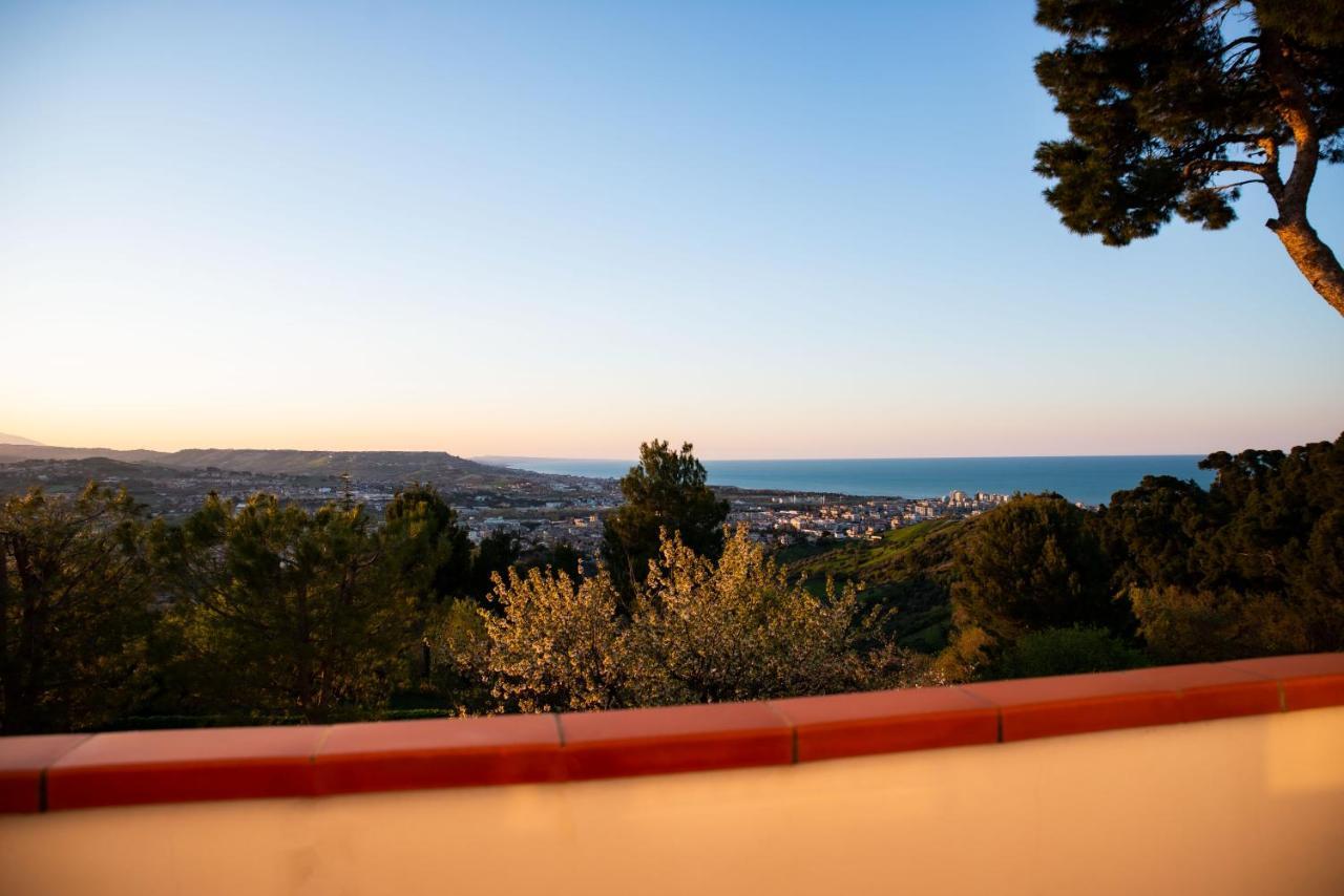 B&B Luna Blu Montesilvano Marina Extérieur photo